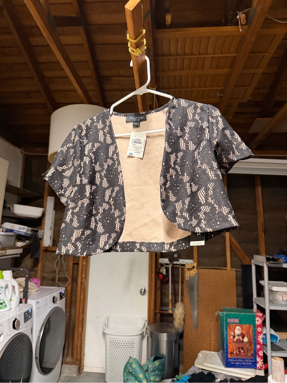 NWT Women’s Size 8 Black And Tan Short Sleeve Bolero